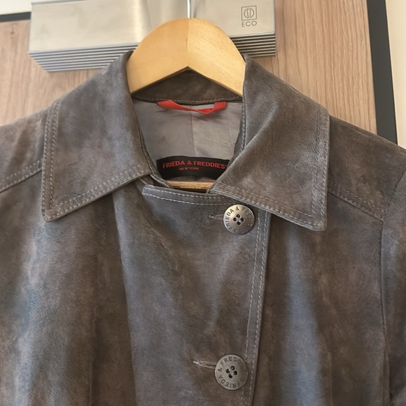 Like New Small Frieda & Freddie’s Green Leather Jacket - Picture 3 of 8